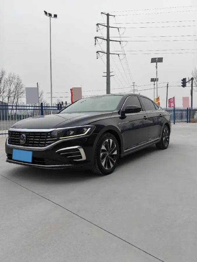 2023 Volkswagen Passat 1.4T 150HP L4 7DCT