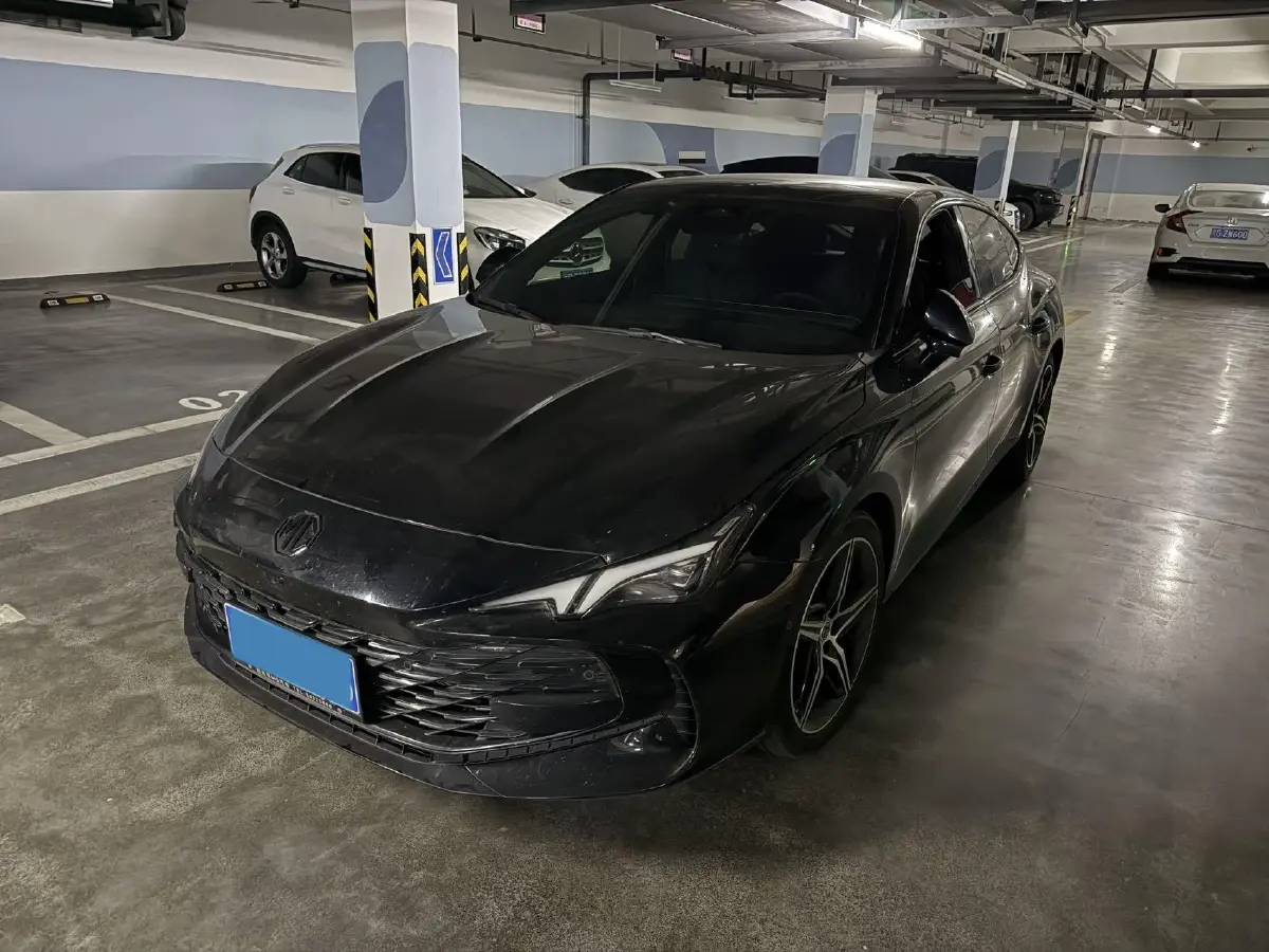 2025 MG 7 2.0T 261HP L4 9AT