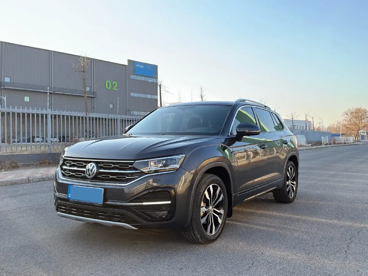 2020 Volkswagen Tayron 2.0T 220HP L4 7DCT