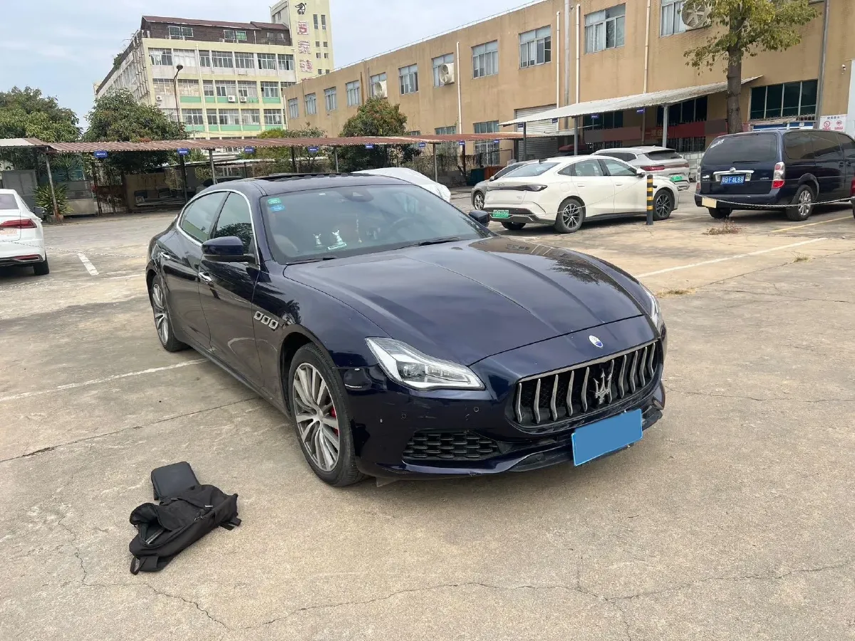 2018 Maserati Quattroporte 3.0T 350HP V6 8AT,autocango,china used car exporter,china ev exporter,chinese used car exporter,chinese used ev exporter