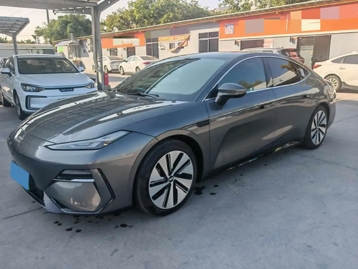 2024 Geely Galaxy E8 BEV 76KWH