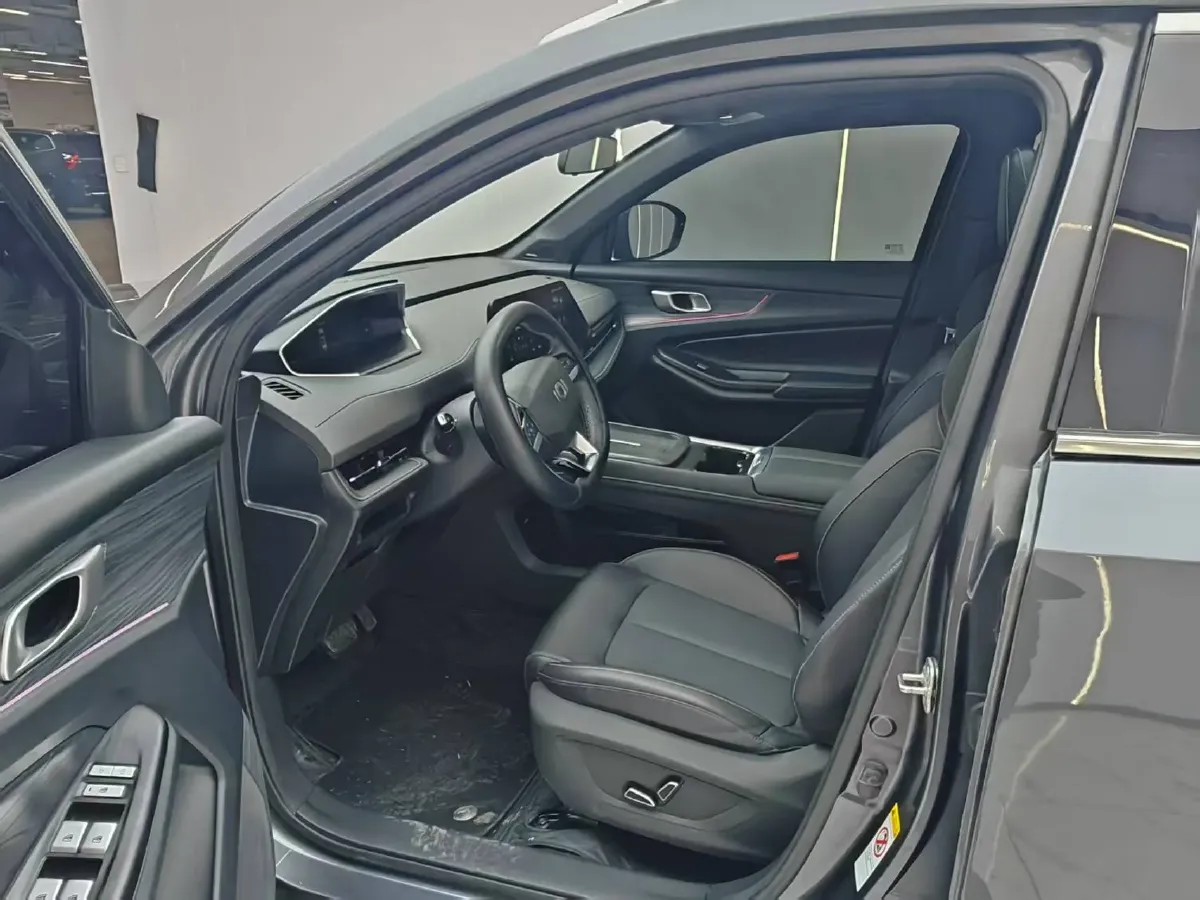 2025 ChangAn CS55PLUS PHEV 1.5L 98HP L4 E-CVT PHEV,autocango,china used car exporter,china ev exporter,chinese used car exporter,chinese used ev exporter