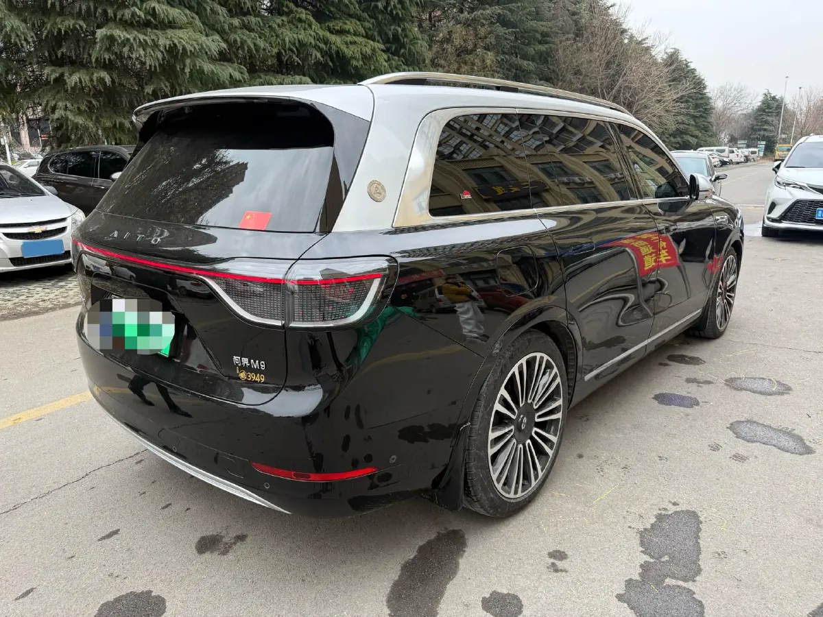 2024 AITO AITO M9 1.5T 152HP L4 REEV 42KWH,autocango,china used car exporter,china ev exporter,chinese used car exporter,chinese used ev exporter