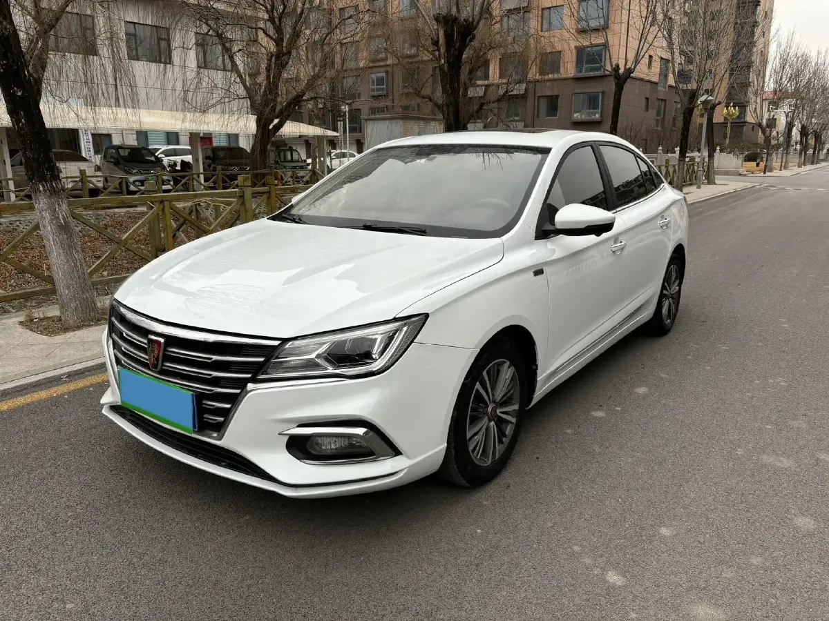 2019 Roewe i5 1.5L 120HP L4 CVT