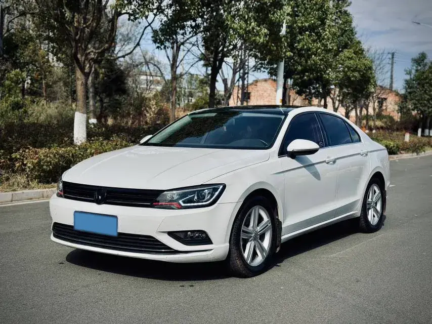 2018 Volkswagen Lamando 1.4T 150HP L4 7DCT