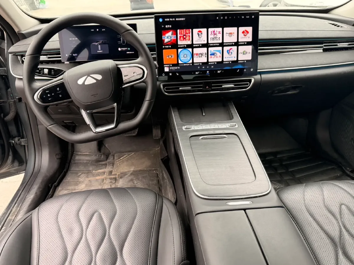 2025 Fulwin FulwinA8L 1.5T 156HP L4 1DHT PHEV 18.67KWH,autocango,china used car exporter,china ev exporter,chinese used car exporter,chinese used ev exporter