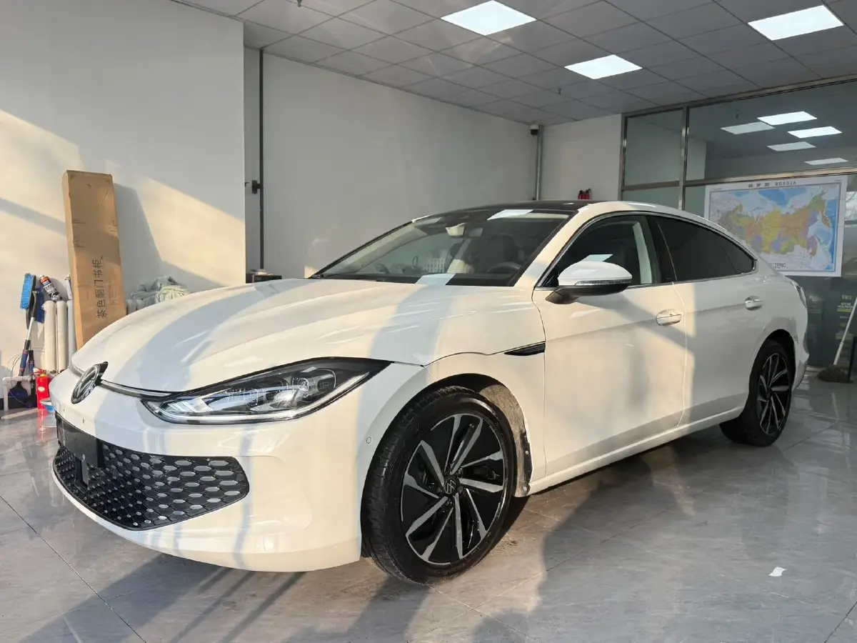 2022 Skoda Superb 2.0T 186HP L4 7DCT