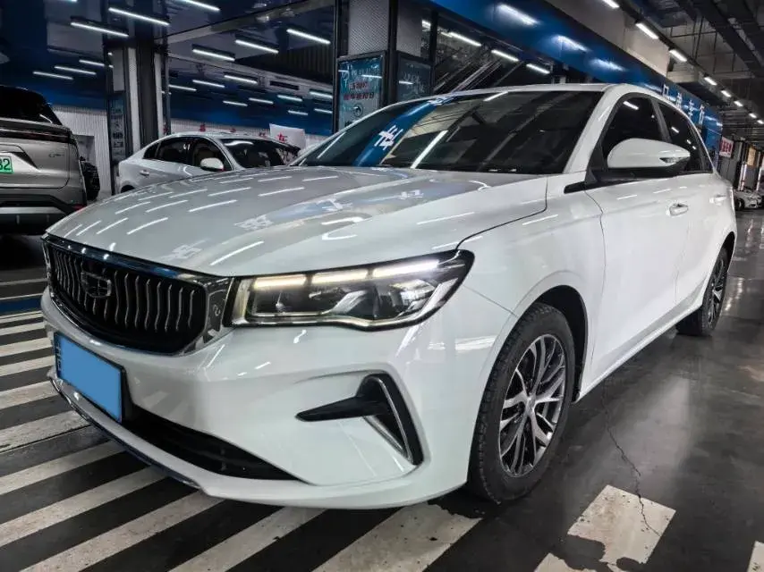 2022 Geely Emgrand 1.5L 114HP L4 CVT
