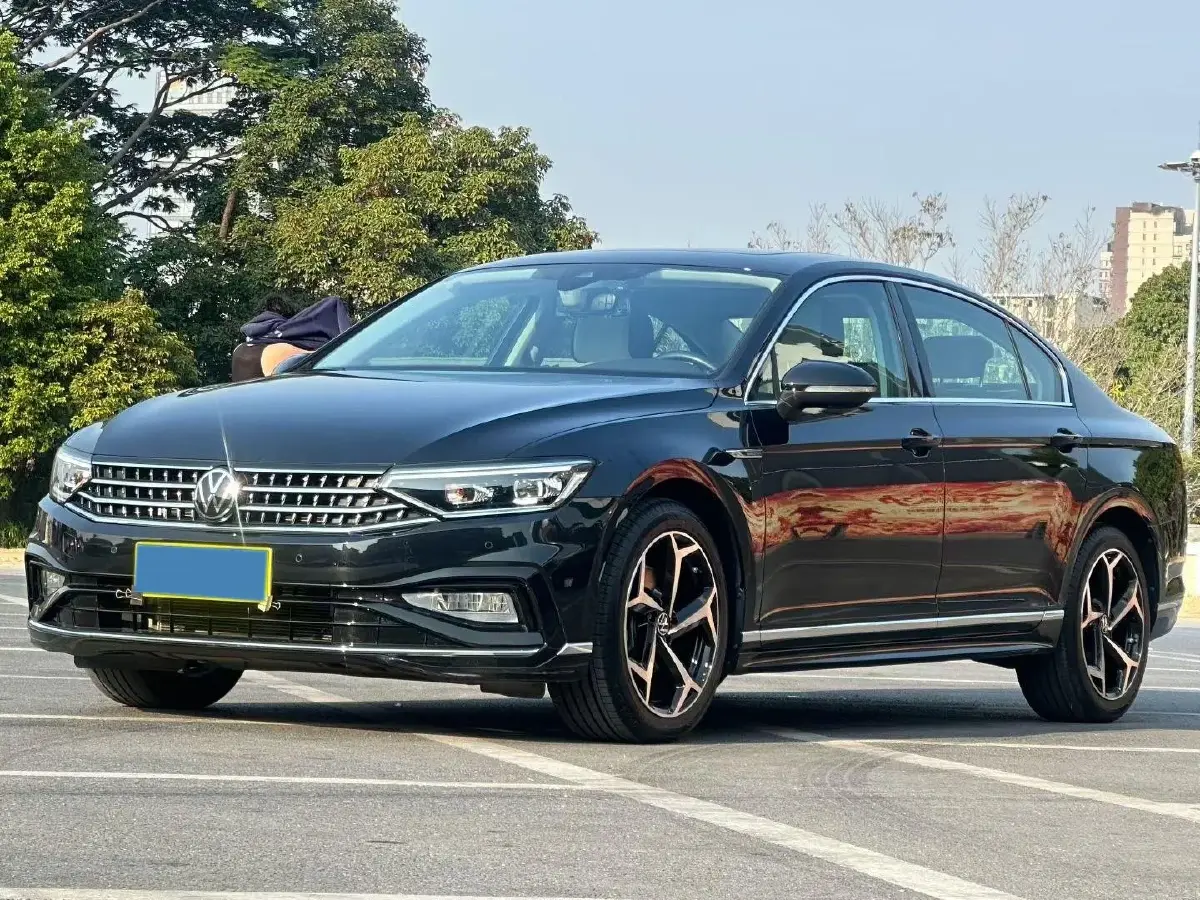 2023 Volkswagen Magotan 2.0T 186HP L4 7DCT