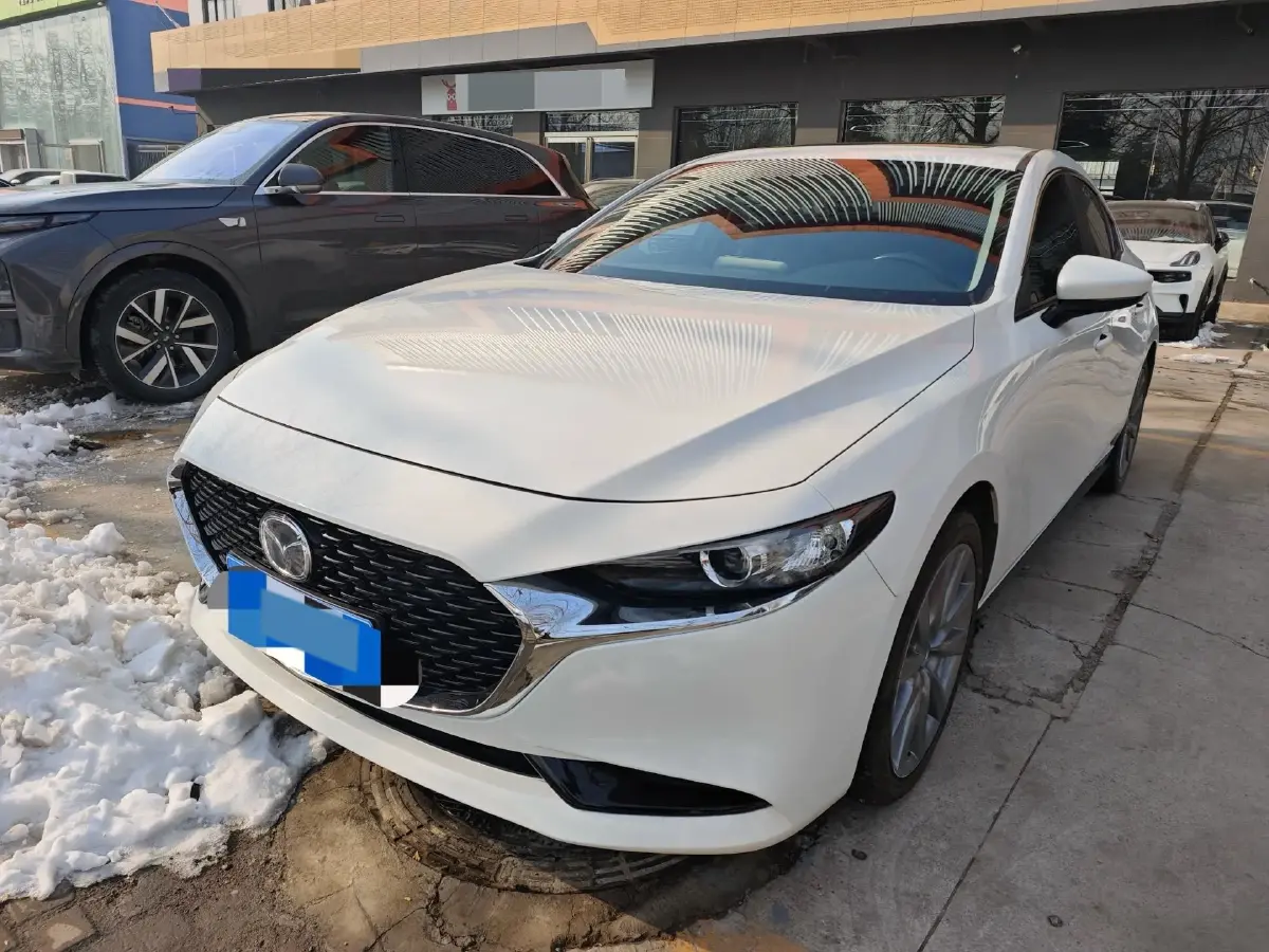 2022 Mazda 3 Axela 2.0L 158HP L4 6AT