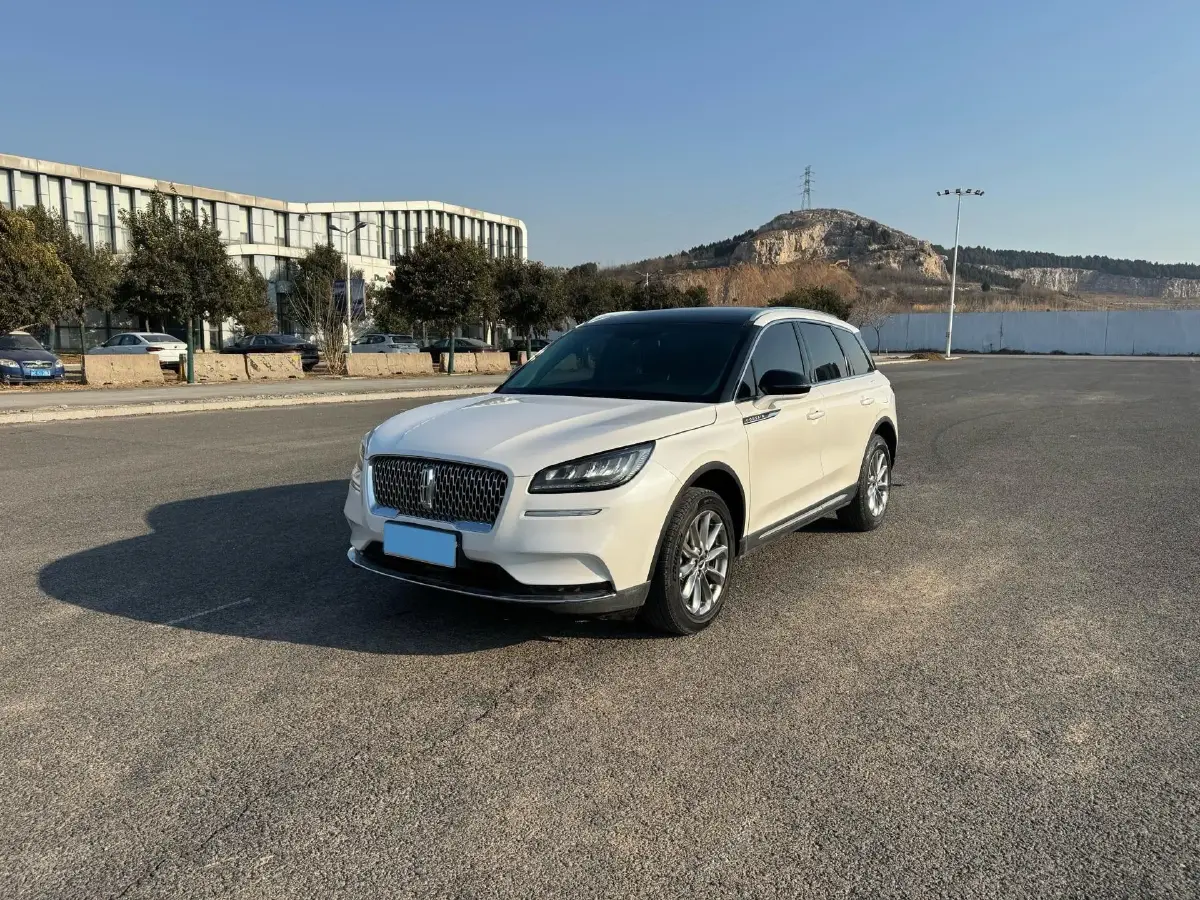 2020 Lincoln Corsair 2.0T 245HP L4 8AT