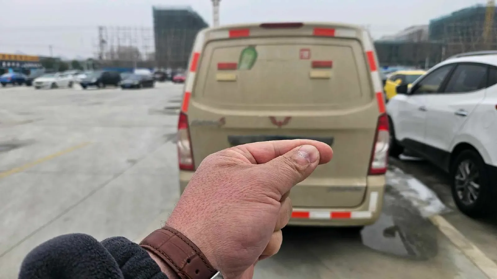 2022 WuLing RongGuang S 1.2L 76HP L4 5MT,autocango,china used car exporter,china ev exporter,chinese used car exporter,chinese used ev exporter