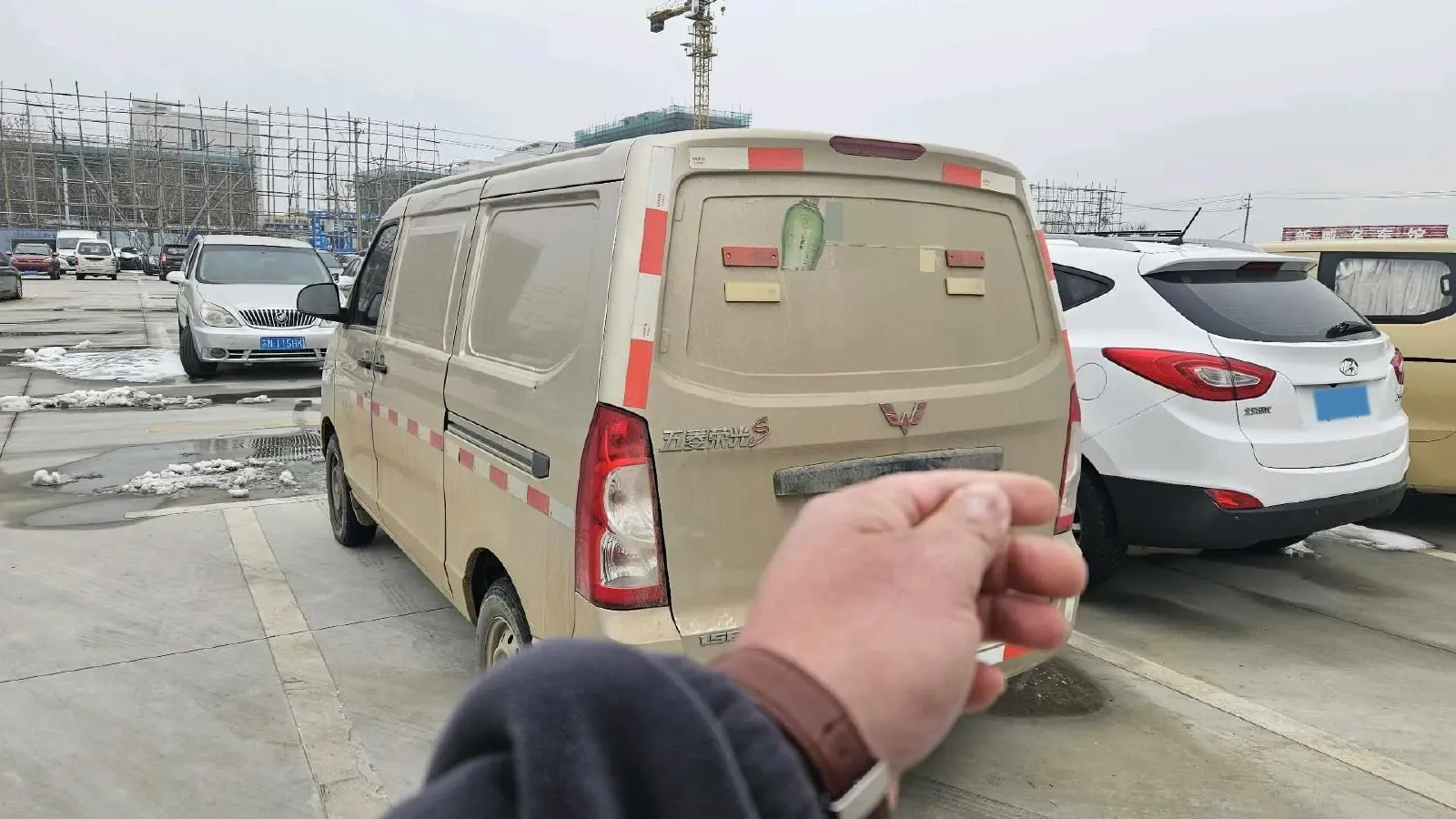 2022 WuLing RongGuang S 1.2L 76HP L4 5MT,autocango,china used car exporter,china ev exporter,chinese used car exporter,chinese used ev exporter