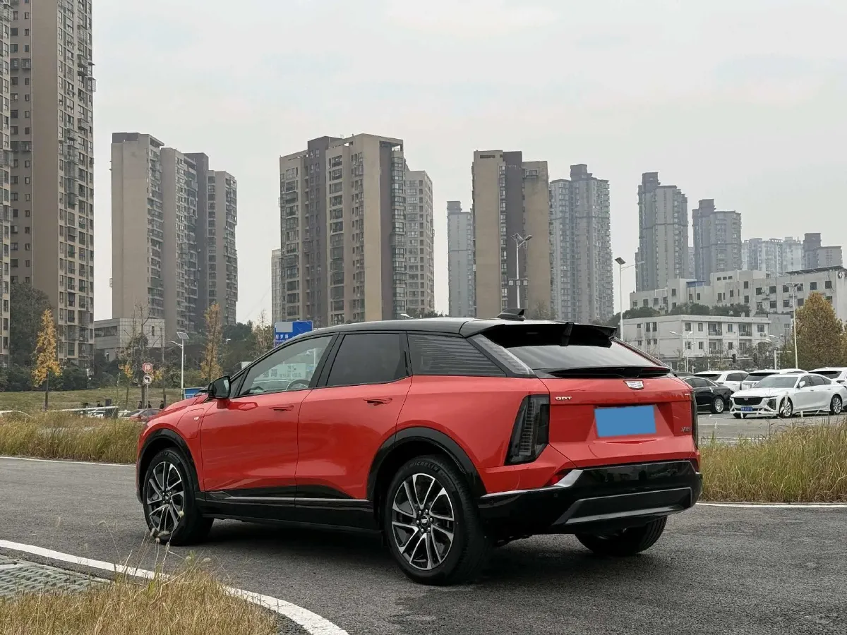 2024 Cadillac OPTIQ BEV 79.7KWH,autocango,china used car exporter,china ev exporter,chinese used car exporter,chinese used ev exporter