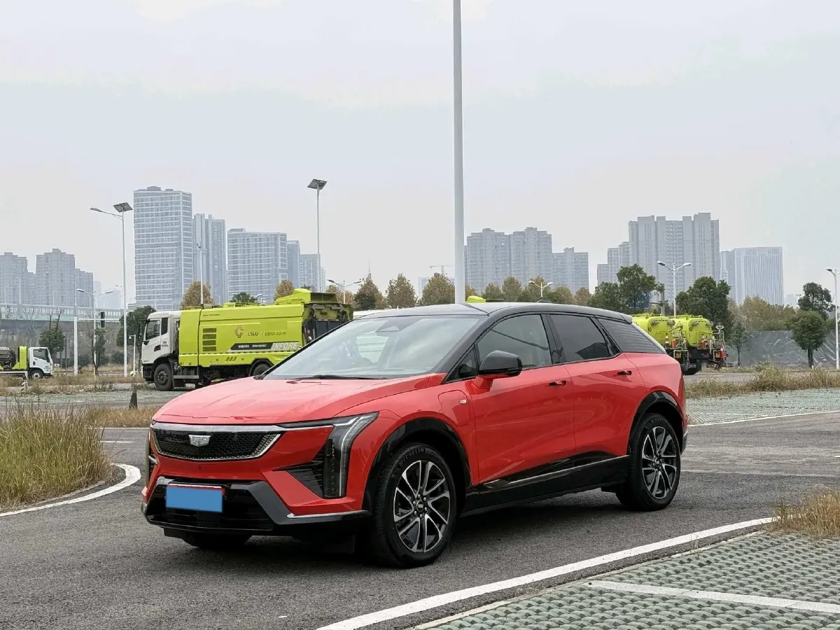 2024 Cadillac OPTIQ BEV 79.7KWH,autocango,china used car exporter,china ev exporter,chinese used car exporter,chinese used ev exporter