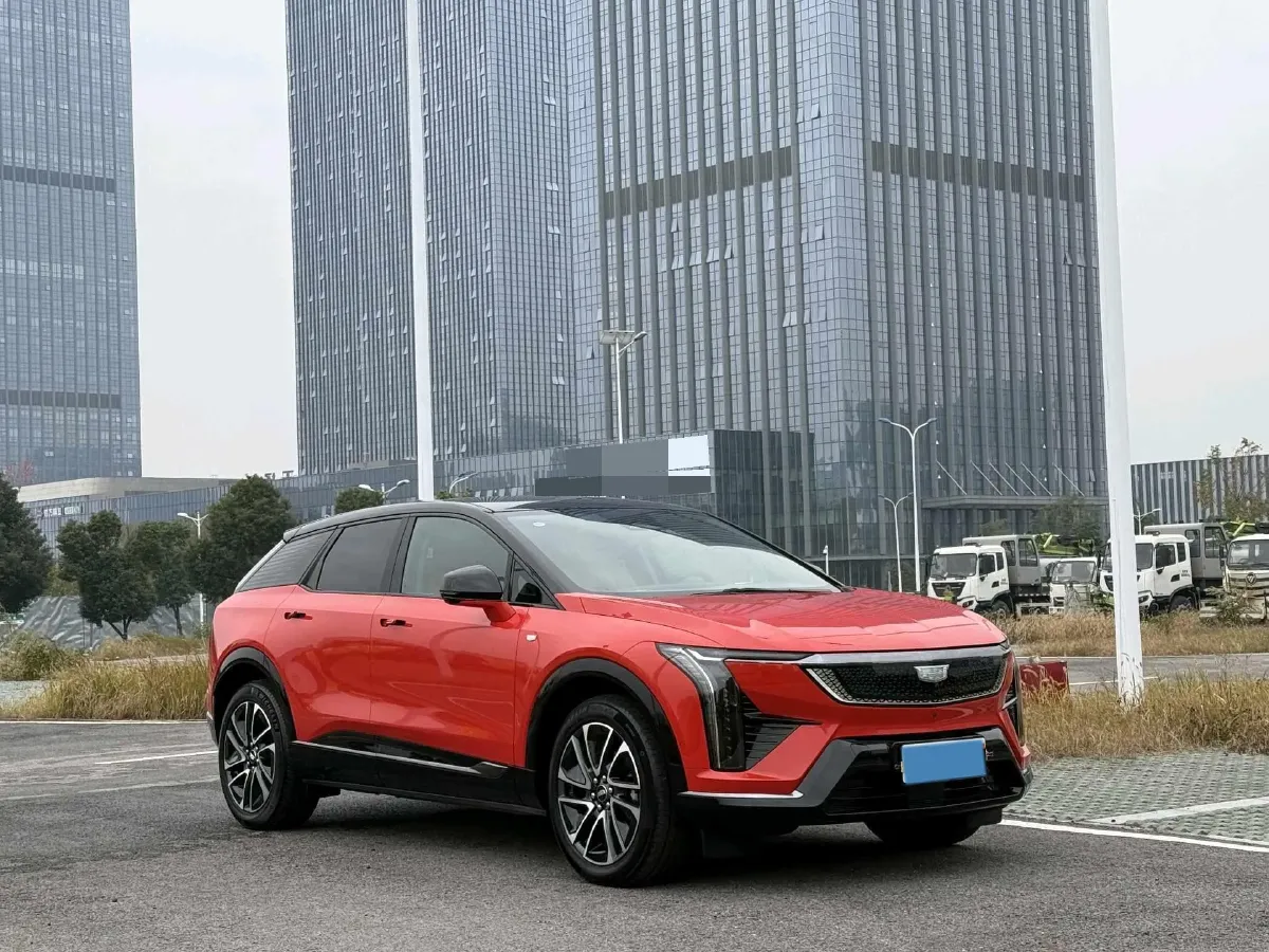 2024 Cadillac OPTIQ BEV 79.7KWH,autocango,china used car exporter,china ev exporter,chinese used car exporter,chinese used ev exporter
