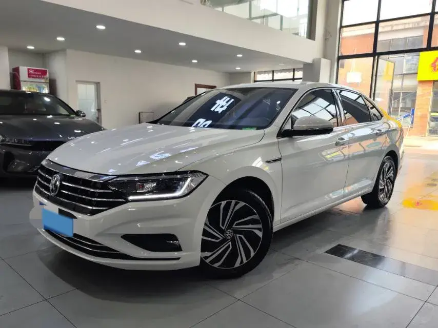 2021 Volkswagen Sagitar 1.4T 150HP L4 7DCT