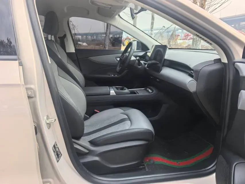 2025 MG MG ES5 BEV 62.2KWH,autocango,china used car exporter,china ev exporter,chinese used car exporter,chinese used ev exporter