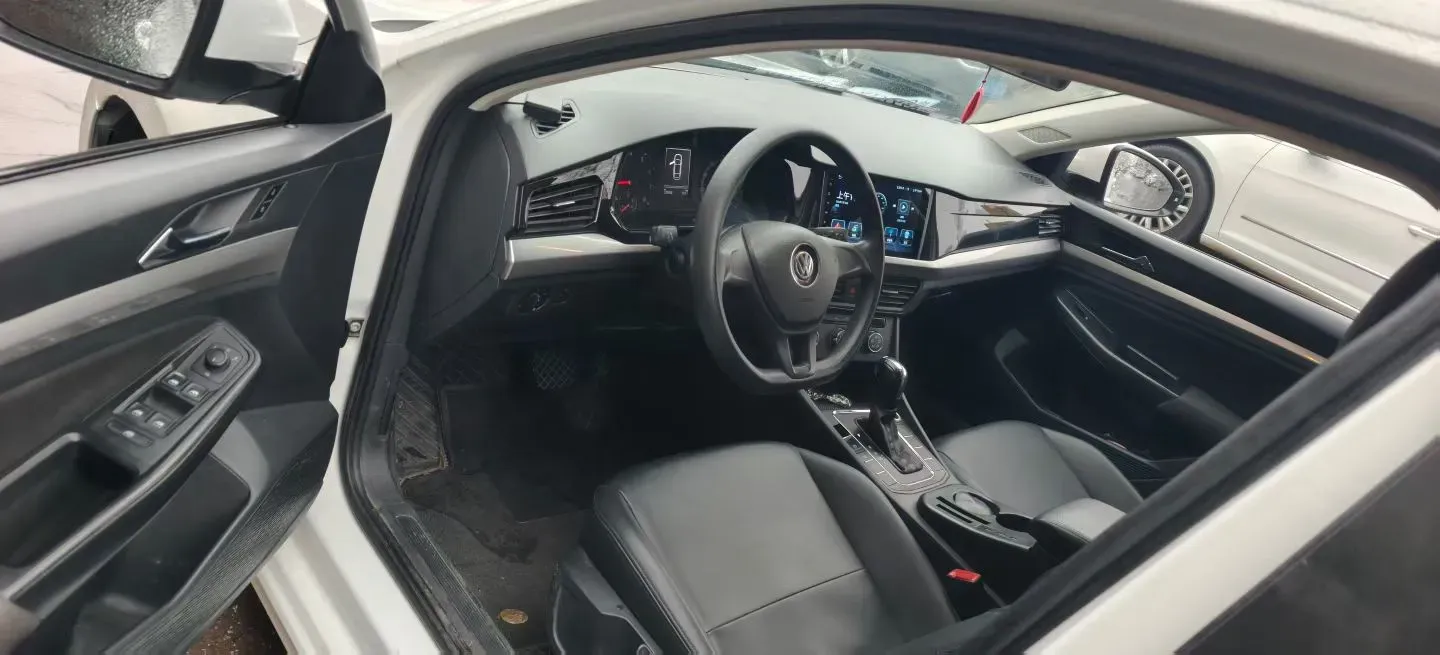 2019 Bestune T77 1.2T 143HP L4 7DCT,autocango,china used car exporter,china ev exporter,chinese used car exporter,chinese used ev exporter