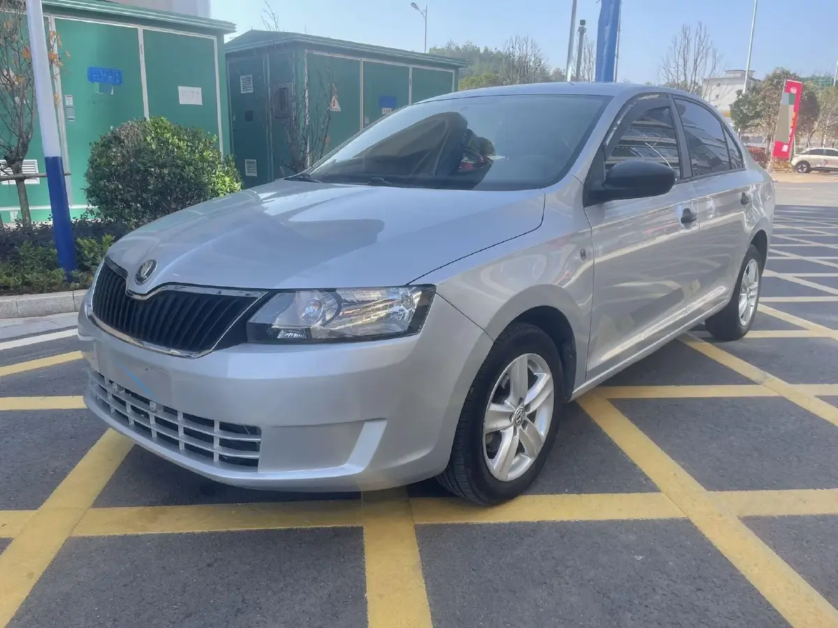 2016 Skoda Rapid 1.6L 110HP L4 6AT
