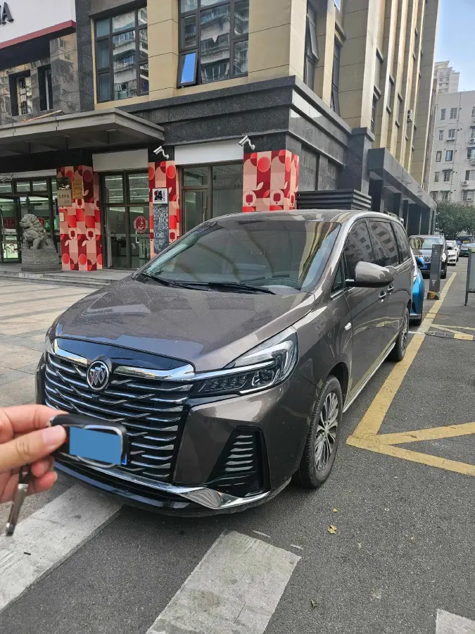 2023 Buick GL8 2.0T 237HP L4 9AT