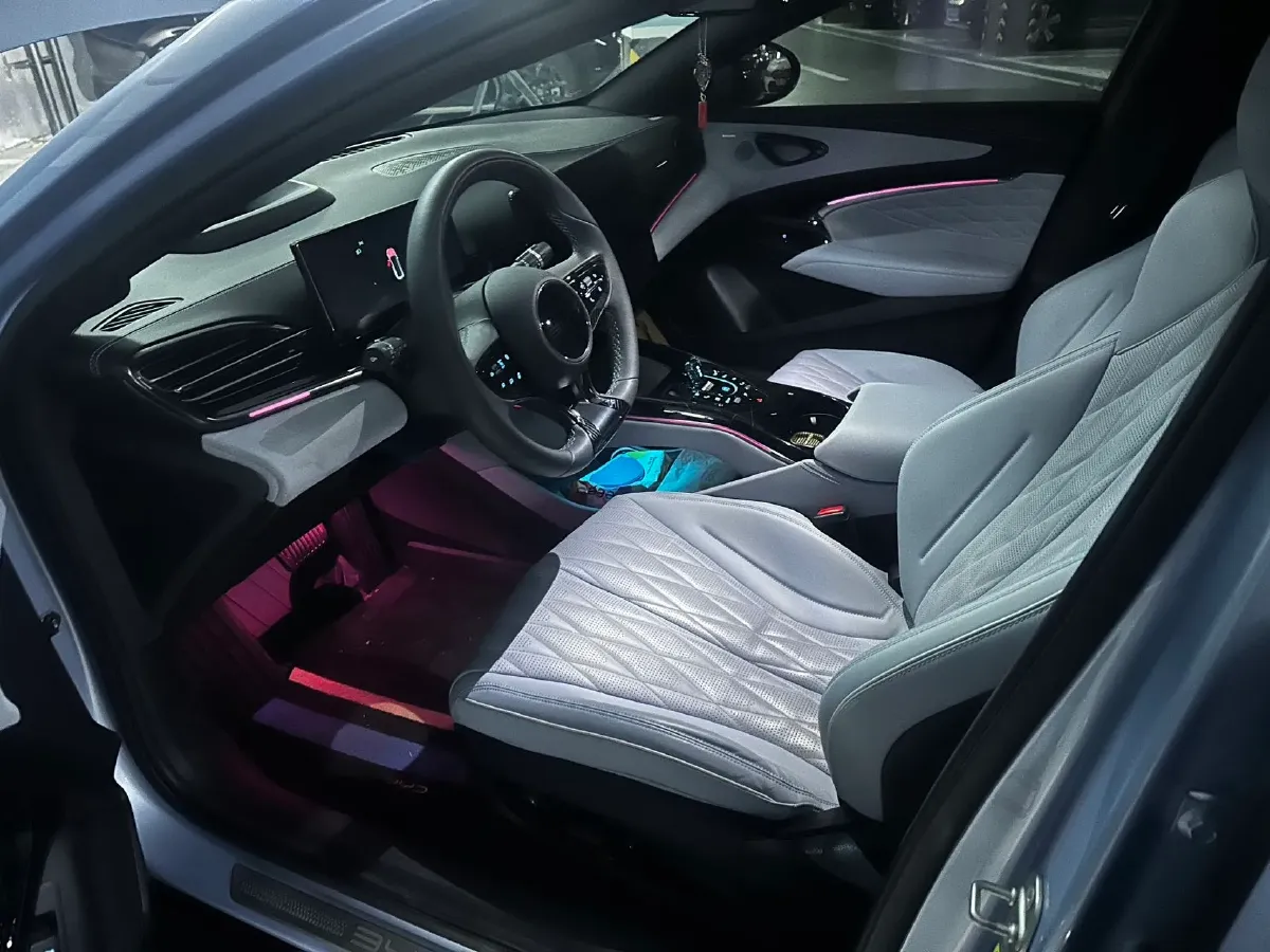 2022 AITO AITO M5 Range Extended 125HP REEV 40KWH,autocango,china used car exporter,china ev exporter,chinese used car exporter,chinese used ev exporter