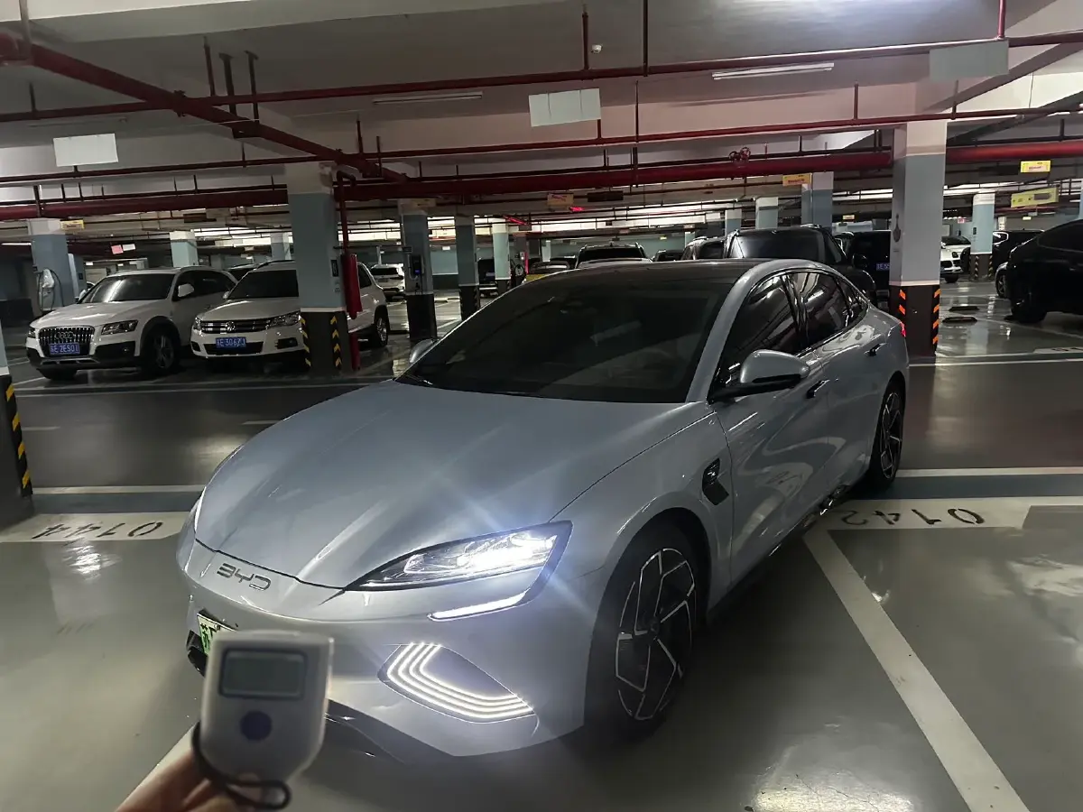 2022 AITO AITO M5 Range Extended 125HP REEV 40KWH