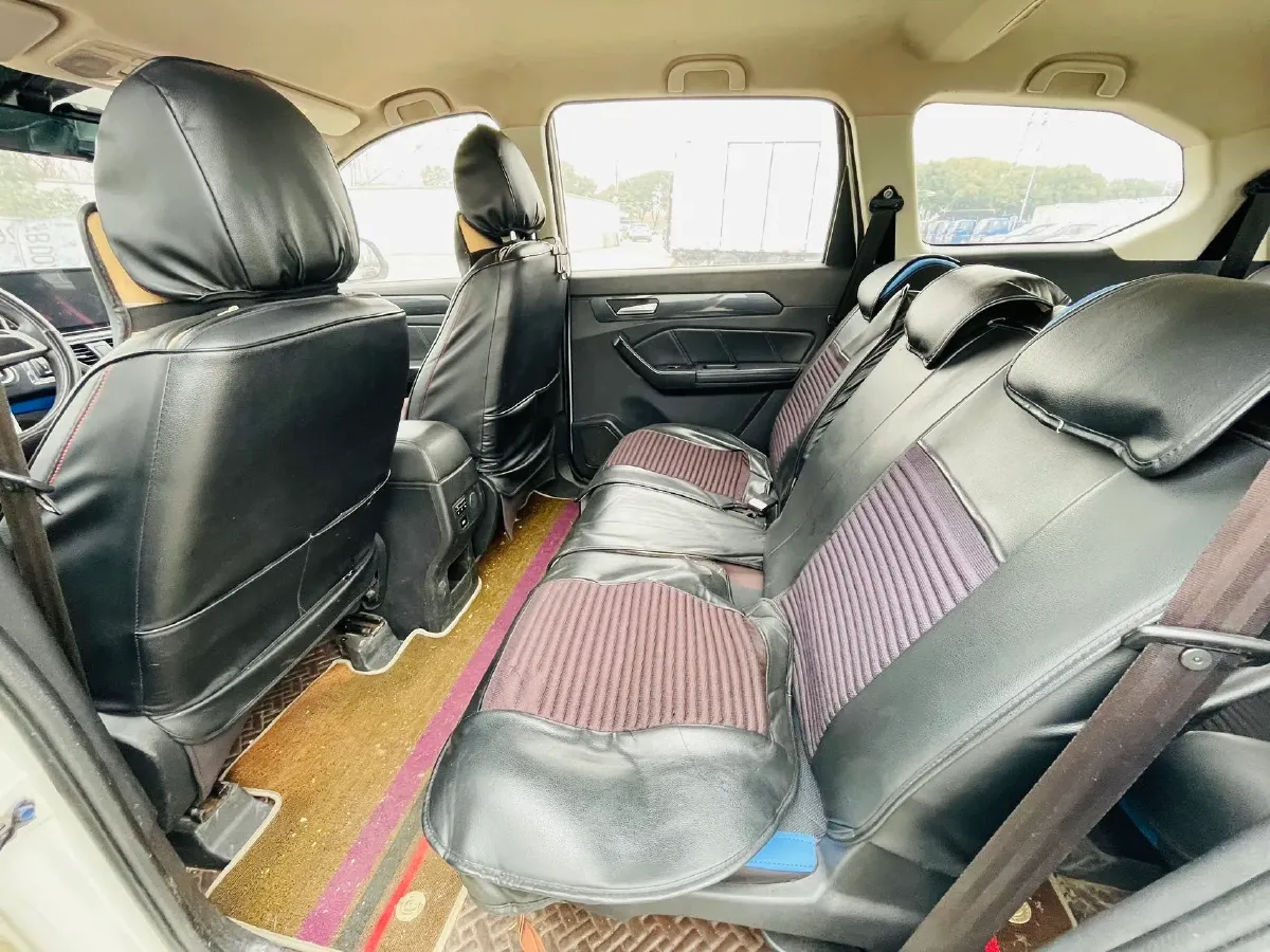 2017 BAIC WeiWang M50F 1.5L 116HP L4 5MT,autocango,china used car exporter,china ev exporter,chinese used car exporter,chinese used ev exporter