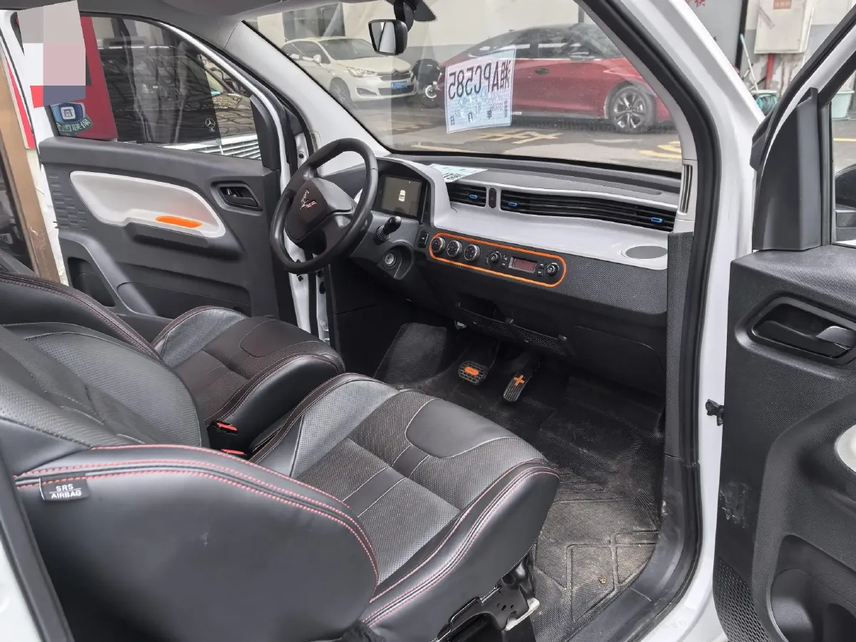 2022 LingBox uni BEV 11.52KWH,autocango,china used car exporter,china ev exporter,chinese used car exporter,chinese used ev exporter