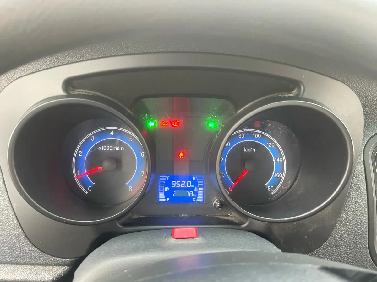 2023 ChangAn Kaicene XingKa 1.5L 116HP L4 5MT,autocango,china used car exporter,china ev exporter,chinese used car exporter,chinese used ev exporter