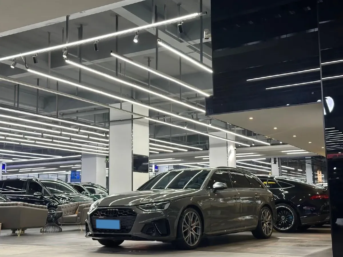 2024 Audi S4 3.0T 354HP V6 8AT,autocango,china used car exporter,china ev exporter,chinese used car exporter,chinese used ev exporter
