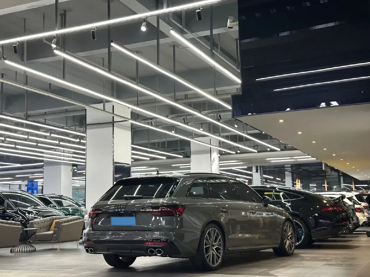 2024 Audi S4 3.0T 354HP V6 8AT,autocango,china used car exporter,china ev exporter,chinese used car exporter,chinese used ev exporter
