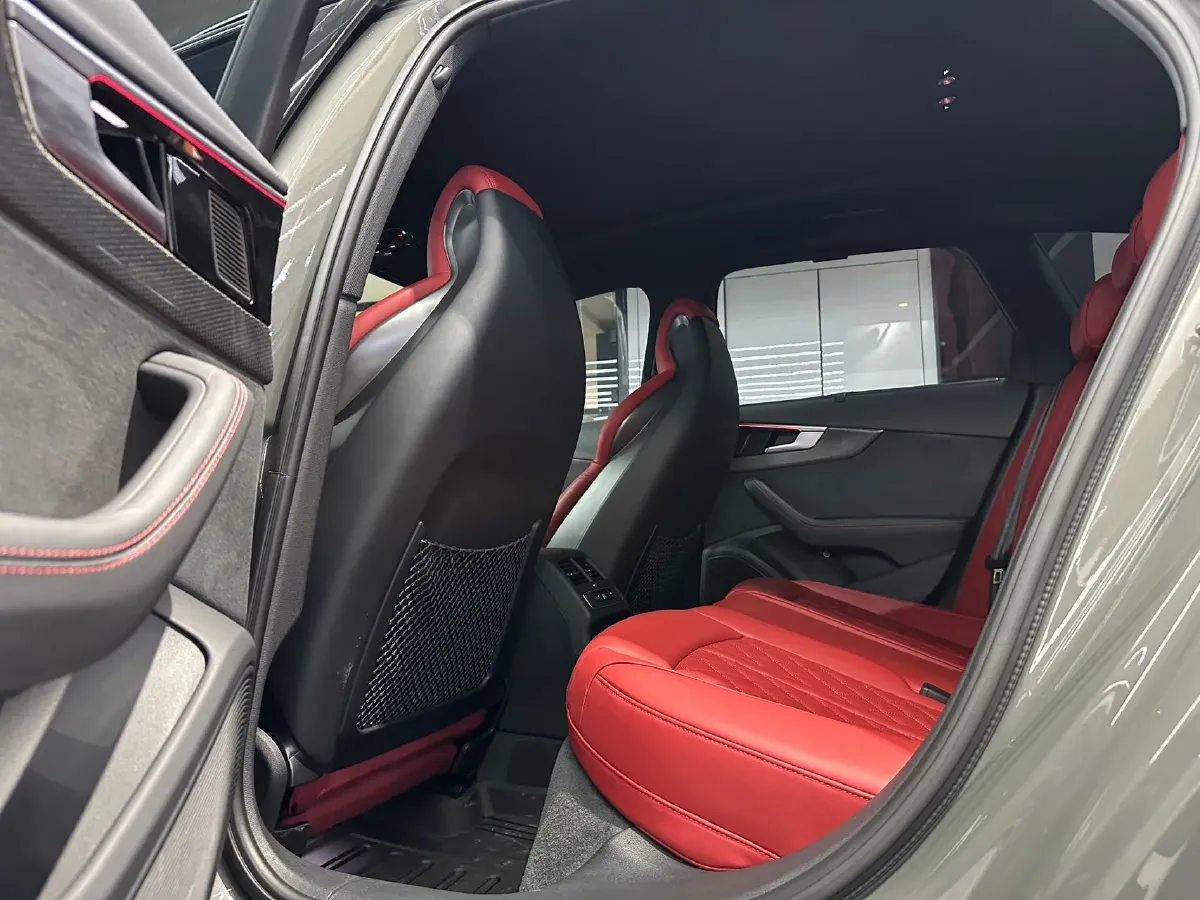 2024 Audi S4 3.0T 354HP V6 8AT,autocango,china used car exporter,china ev exporter,chinese used car exporter,chinese used ev exporter