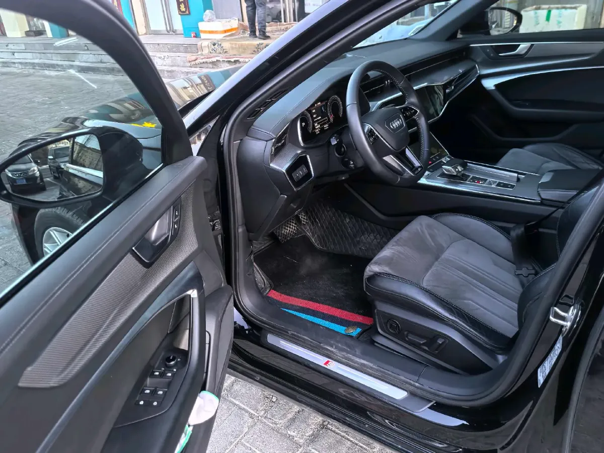 2020 Audi A6L 2.0T 224HP L4 7DCT,autocango,china used car exporter,china ev exporter,chinese used car exporter,chinese used ev exporter