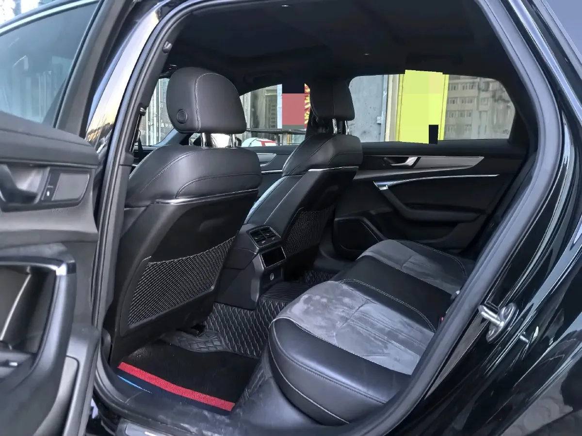 2020 Audi A6L 2.0T 224HP L4 7DCT,autocango,china used car exporter,china ev exporter,chinese used car exporter,chinese used ev exporter