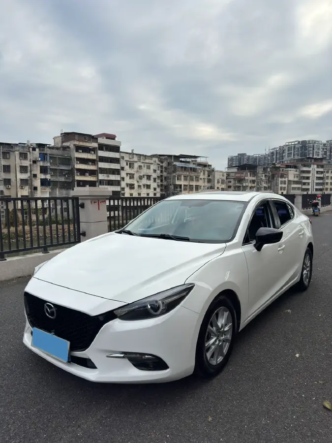 2019 Mazda 3 Axela 1.5L 117HP L4 6AT