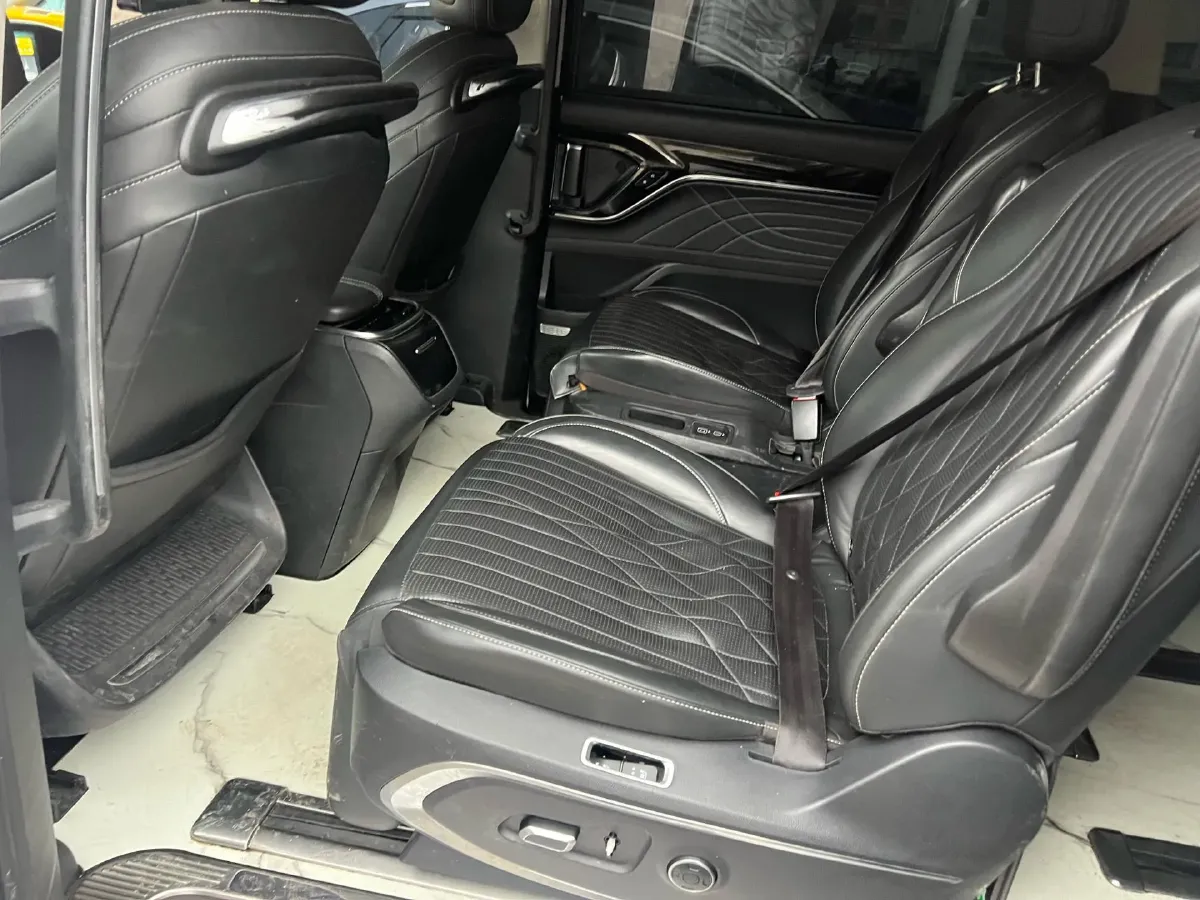 2022 MAXUS G90 2.0T 234HP L4 8AT,autocango,china used car exporter,china ev exporter,chinese used car exporter,chinese used ev exporter