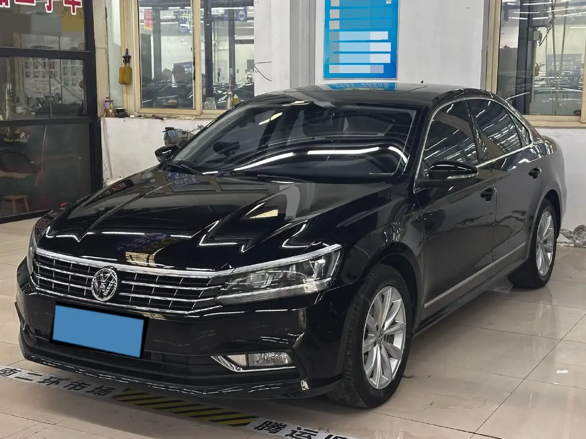 2017 Volkswagen Passat 1.8T 180HP L4 7DCT