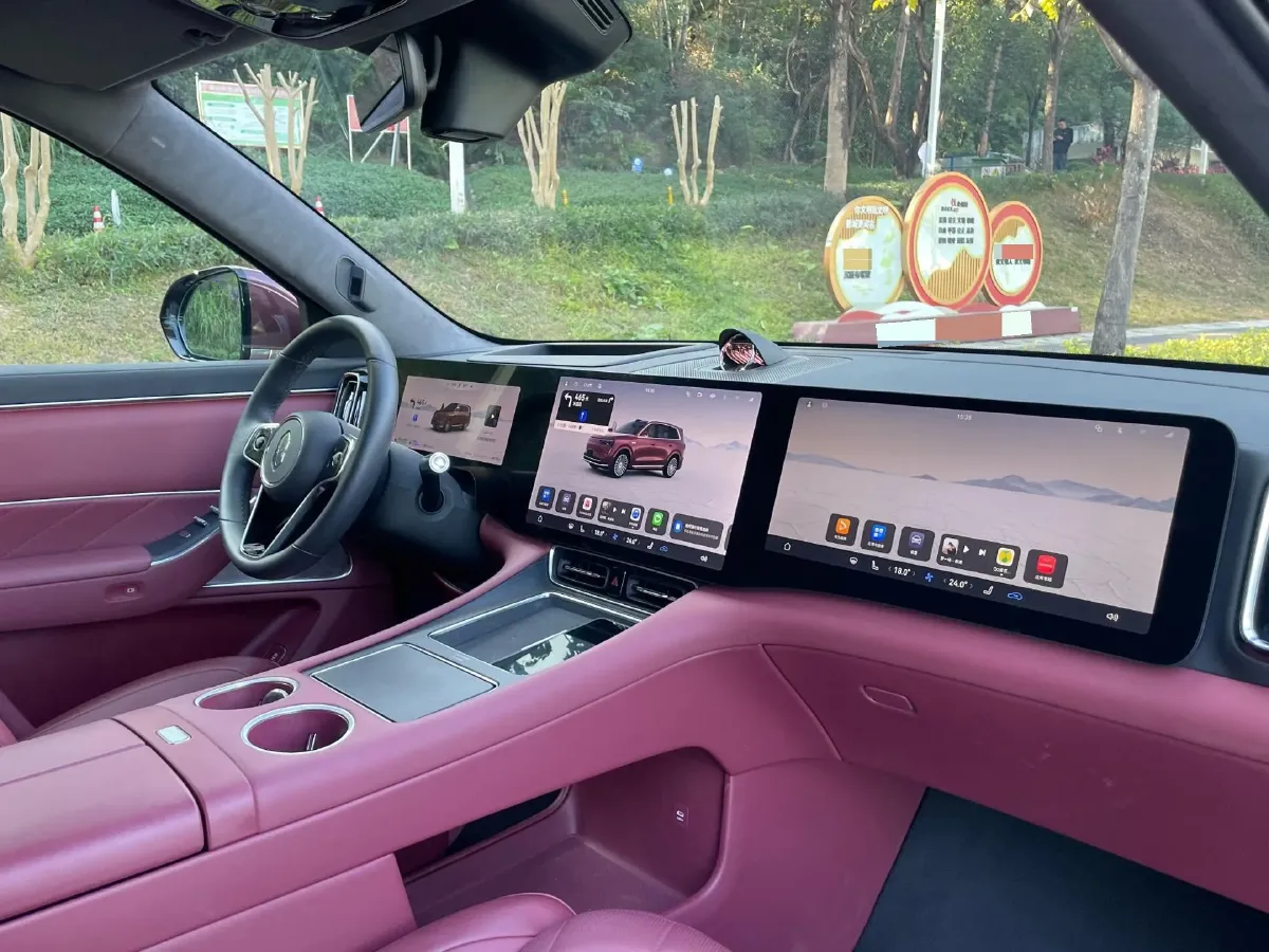 2025 AITO AITO M8 REEV 160HP REEV 53.4KWH,autocango,china used car exporter,china ev exporter,chinese used car exporter,chinese used ev exporter