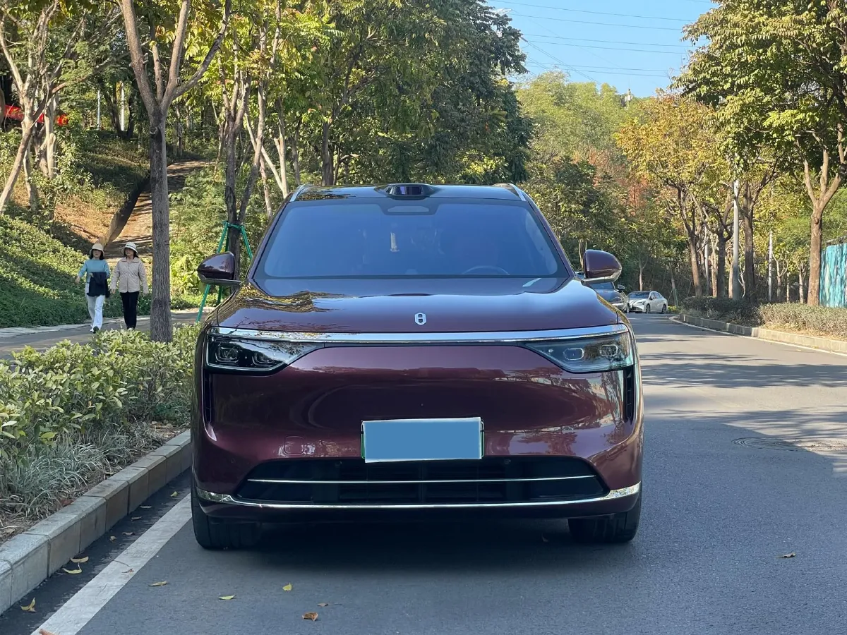 2025 AITO AITO M8 REEV 160HP REEV 53.4KWH,autocango,china used car exporter,china ev exporter,chinese used car exporter,chinese used ev exporter