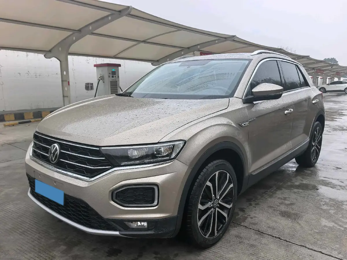 2021 Volkswagen T-Roc 1.4T 150HP L4 7DCT