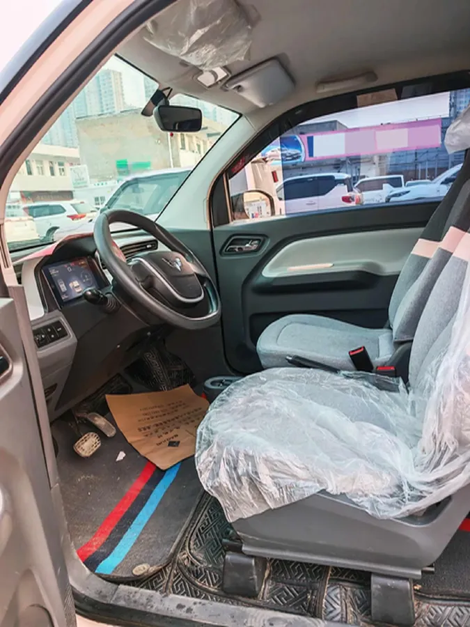 2022 LingBox uni BEV 11.52KWH,autocango,china used car exporter,china ev exporter,chinese used car exporter,chinese used ev exporter