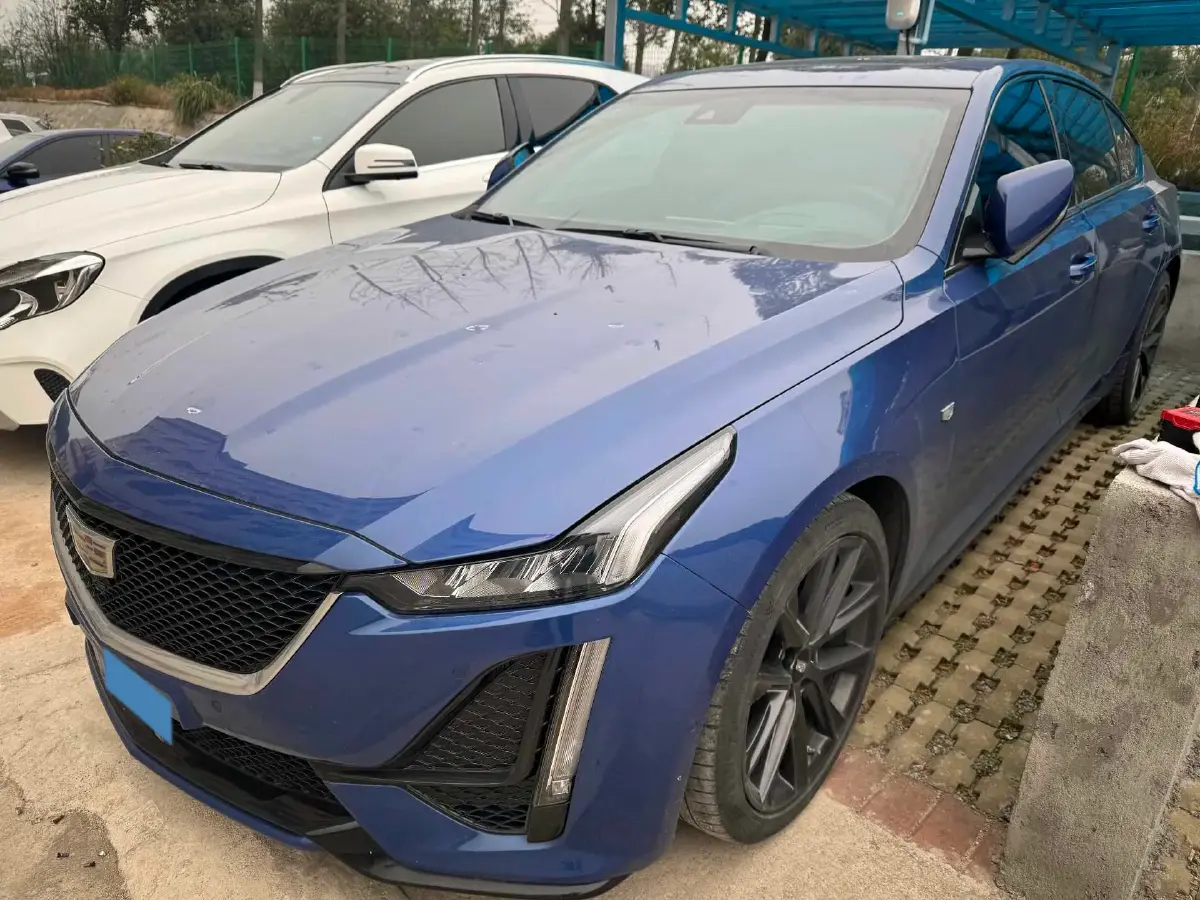 2020 Cadillac CT5 2.0T 241HP L4 10AT