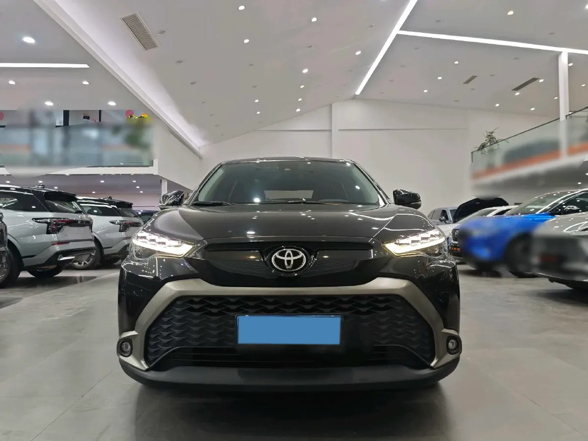 2022 Toyota Frontlander 2.0L 171HP L4 CVT,autocango,china used car exporter,china ev exporter,chinese used car exporter,chinese used ev exporter