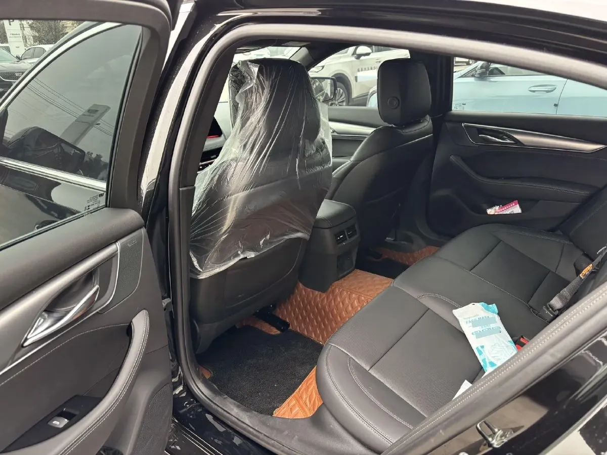 2025 Cadillac CT5 2.0T 237HP L4 10AT,autocango,china used car exporter,china ev exporter,chinese used car exporter,chinese used ev exporter