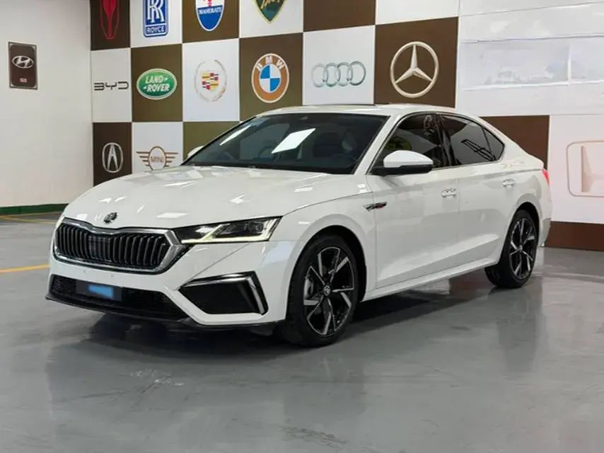 2022 Skoda Octavia 1.4T 150HP L4 7DCT