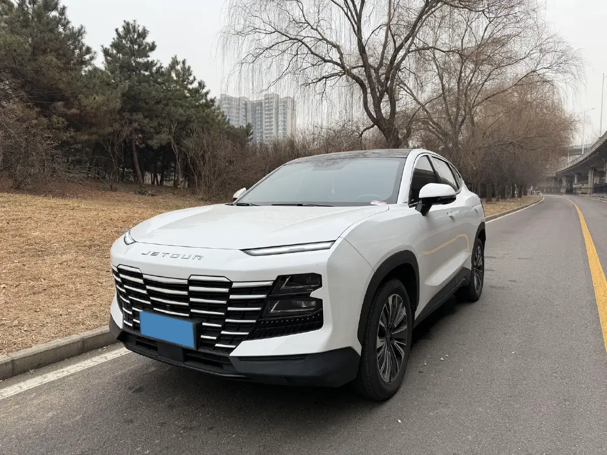 2022 Jetour DASHING 1.6T 197HP L4 7DCT