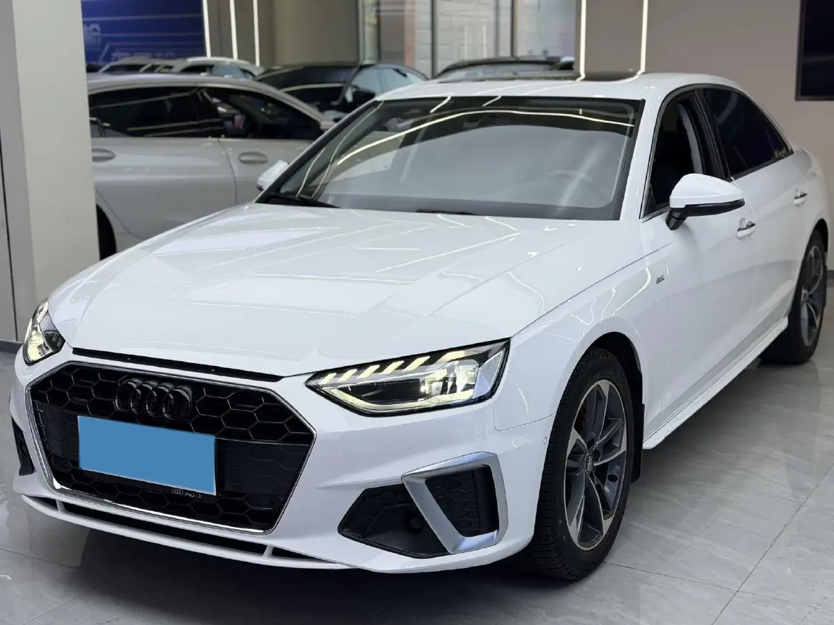 2020 Audi A4L 2.0T 190HP L4 7DCT