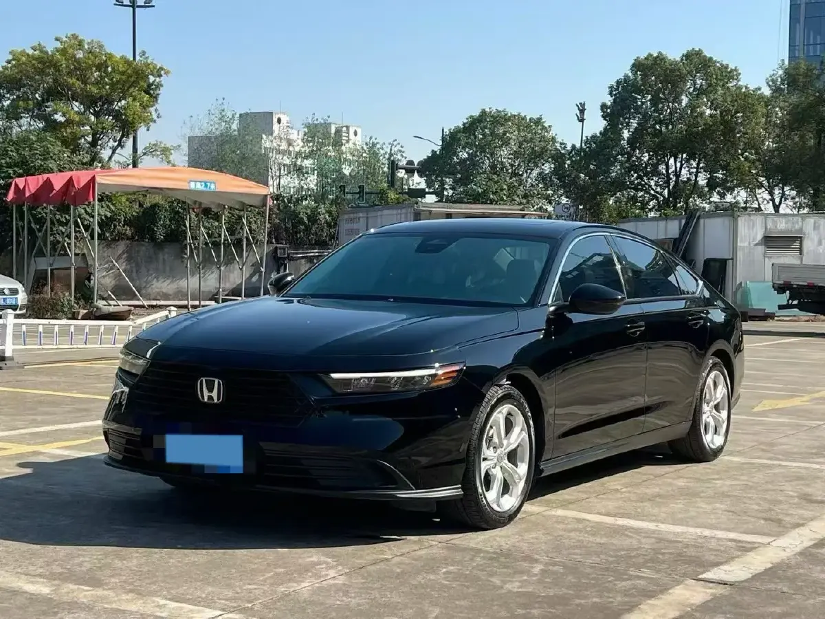 2025 Honda Accord 1.5T 192HP L4 CVT