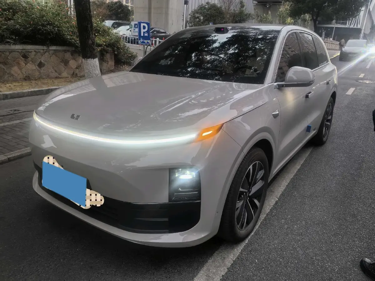 2025 Li L6 Range Extended 154HP L4 REEV